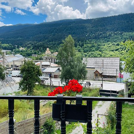 Mamuka Chartolani Guesthouse メスティア エクステリア 写真